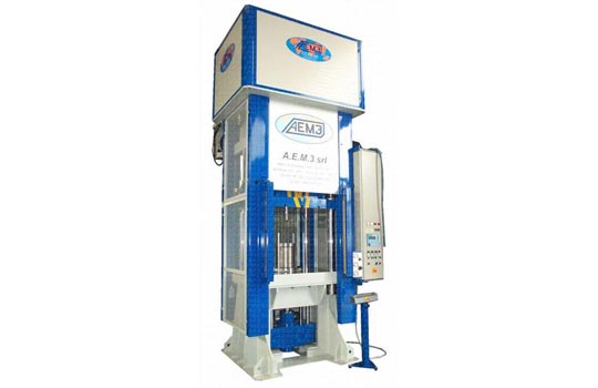 impianto per contenitori in plastica - AEM3