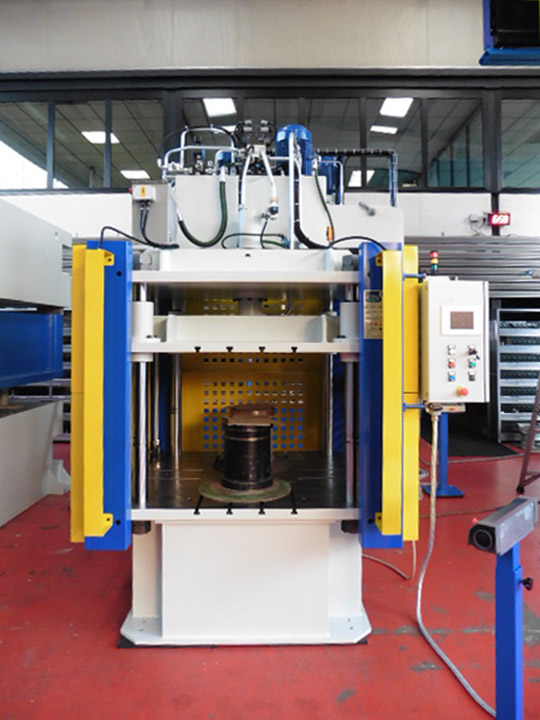 pressa per tranciatura - AEM3