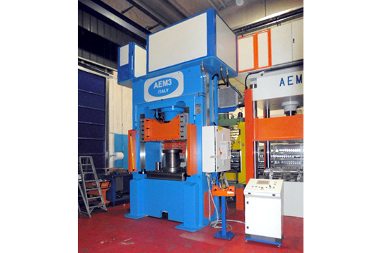 pressa piegatrice 4200 tonnellate - AEM3